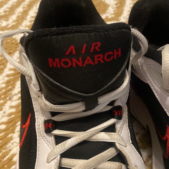 Nike Air Monarchs - Picture 2 of 8